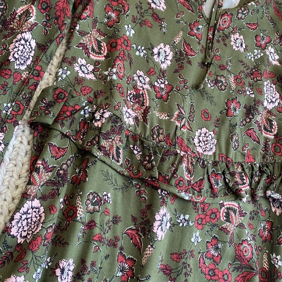 Copper Key Floral Mini Flair Sleeve Dress - Picture 4 of 8